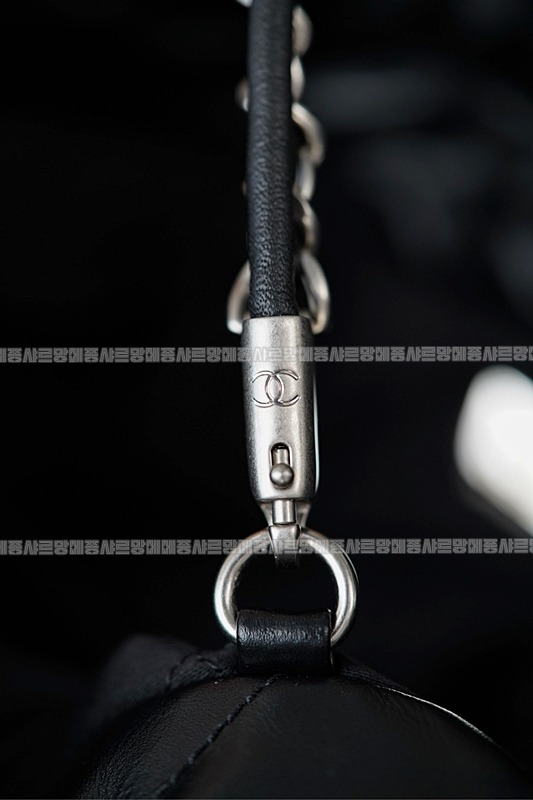 샤넬22미니핸드백블랙은장 20260206-125140-030루.jpg