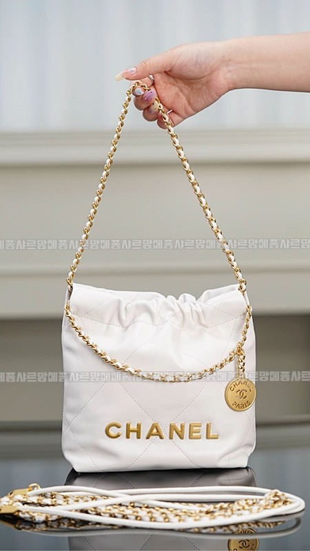 샤넬23미니핸드백화이트금장 20260206-131138-010루.jpg