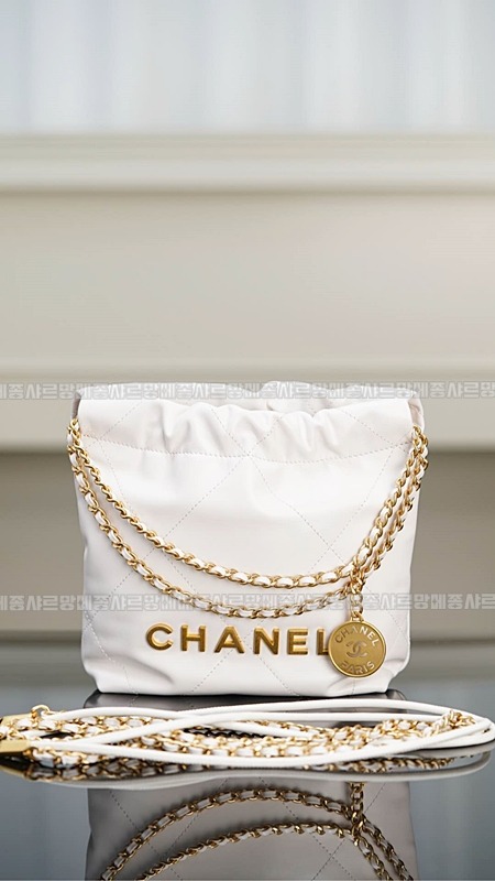 샤넬23미니핸드백화이트금장 20260206-131138-014루.jpg
