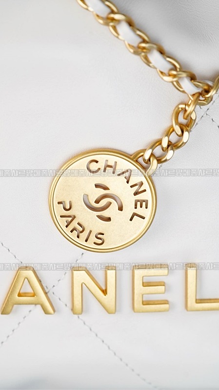 샤넬23미니핸드백화이트금장 20260206-131141-032루.jpg