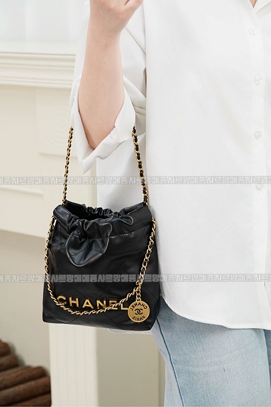 샤넬23미니핸드백블랙금장 20260206-131741-001루.jpg