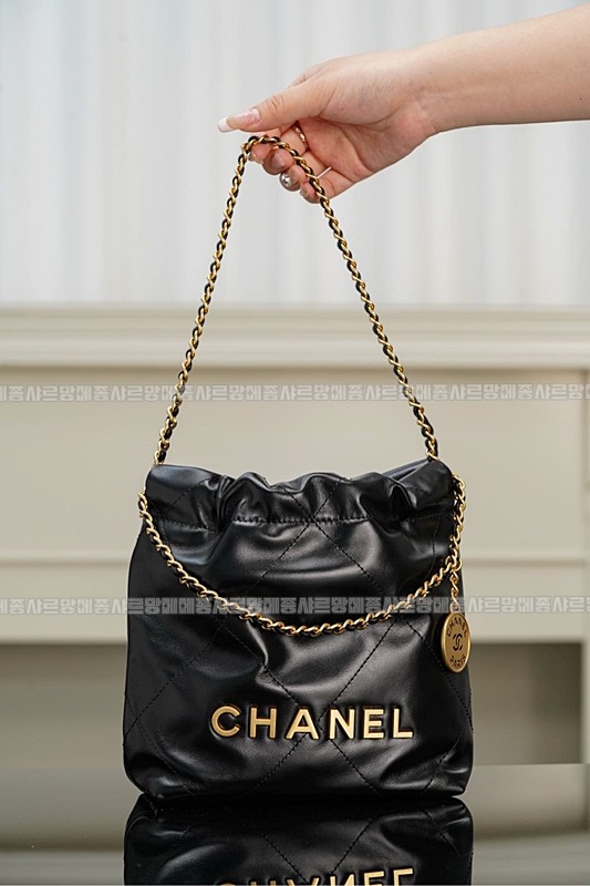 샤넬23미니핸드백블랙금장 20260206-131742-011루.jpg