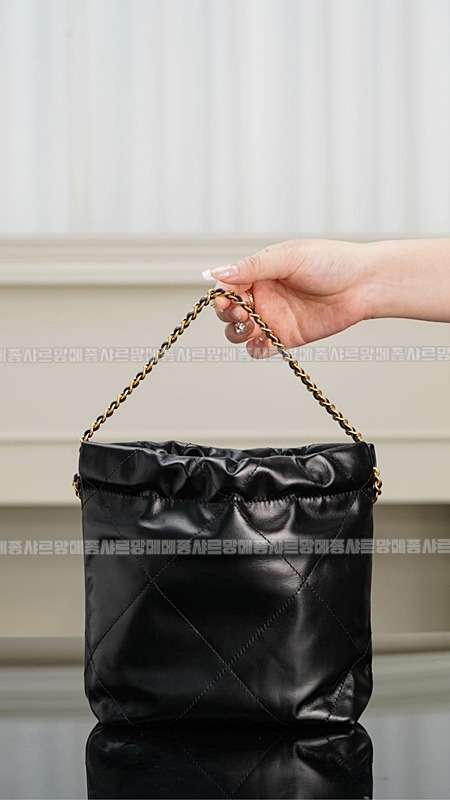 샤넬23미니핸드백블랙금장 20260206-131742-012루.jpg