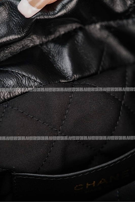 샤넬23미니핸드백블랙금장 20260206-131746-040루.jpg