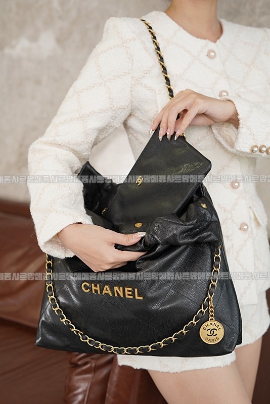 샤넬22백팹미디움블랙금장 20260206-140035-009루.jpg