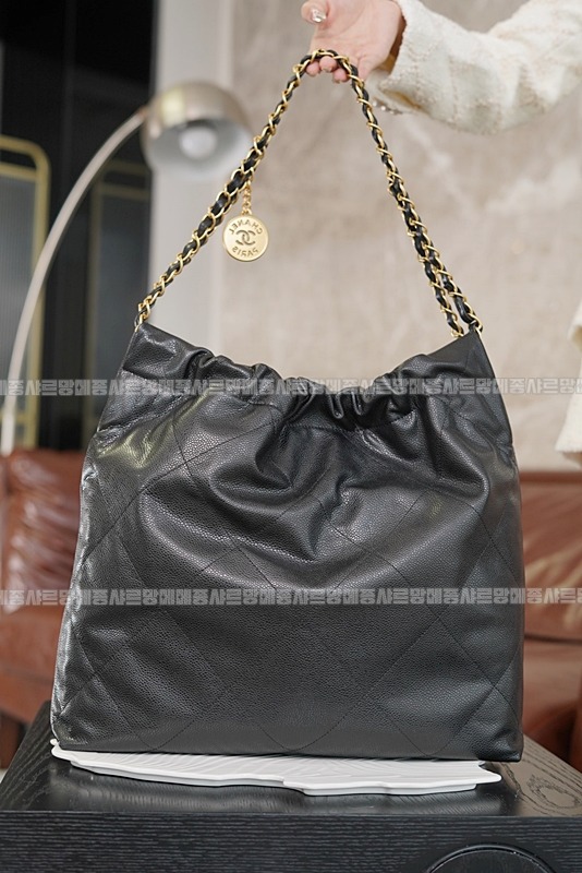 샤넬22백팹미디움블랙금장 20260206-140035-013루.jpg