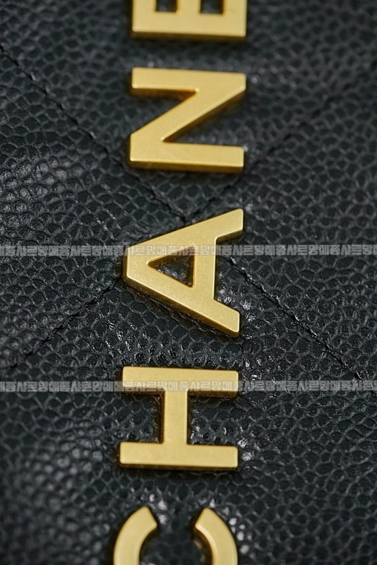 샤넬22백팹미디움블랙금장 20260206-140036-019루.jpg