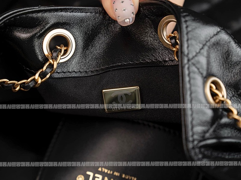 샤넬25C미디움백블랙금장20260207-104332-019루.jpg