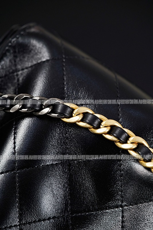 샤넬25B호보백미니 20260207-125619-018루.jpg