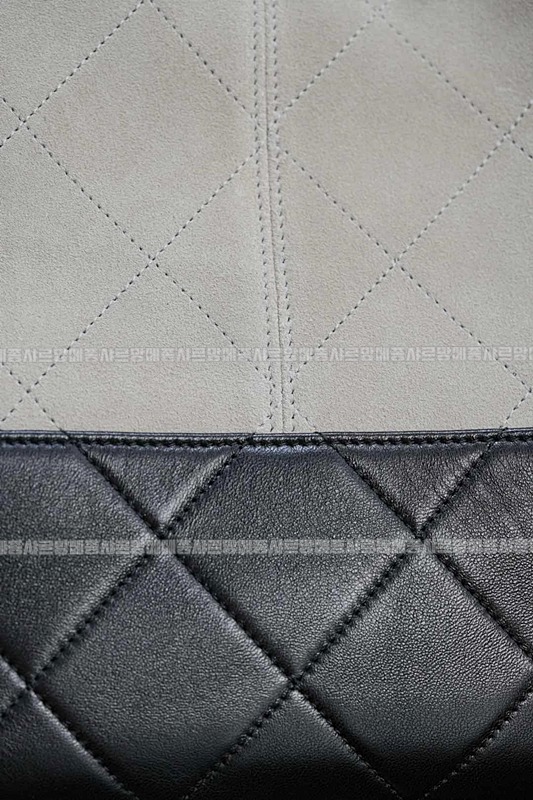 샤넬25A스웨이드및카프스킨체인숄더백 20260207-140846-026루.jpg