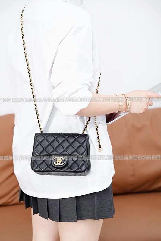 샤넬클래식쁘띠삭플랩백20260208-102859-004루.jpg
