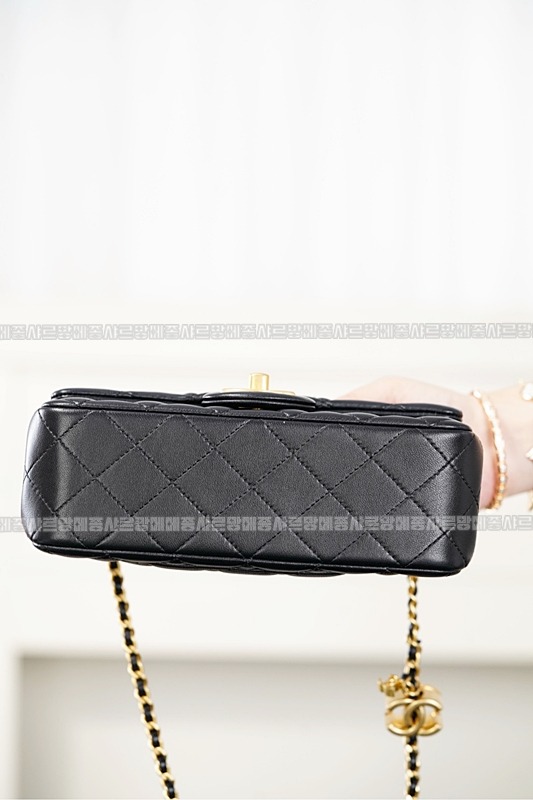 샤넬클래식큰미니쁘띠삭플랩백  20260208-103659-018루.jpg