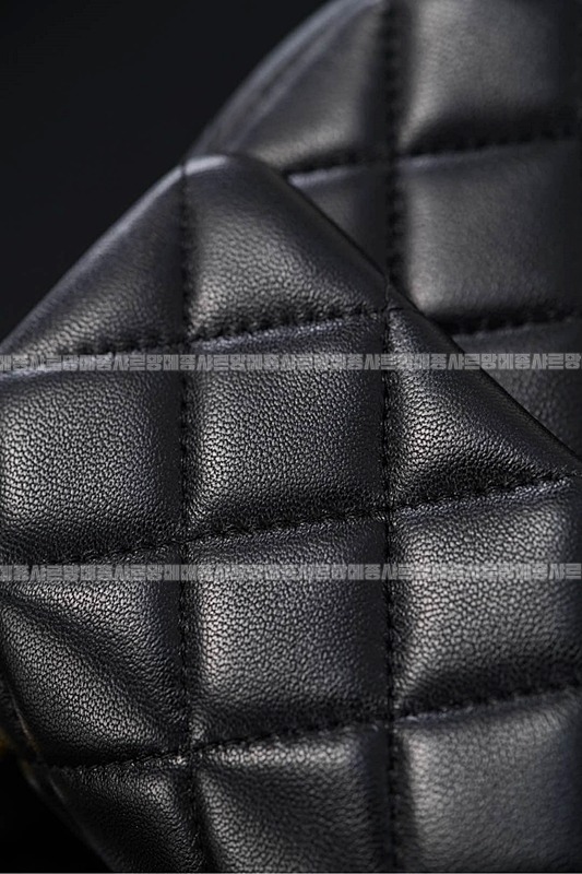 샤넬클래식큰미니쁘띠삭플랩백  20260208-103659-019루.jpg