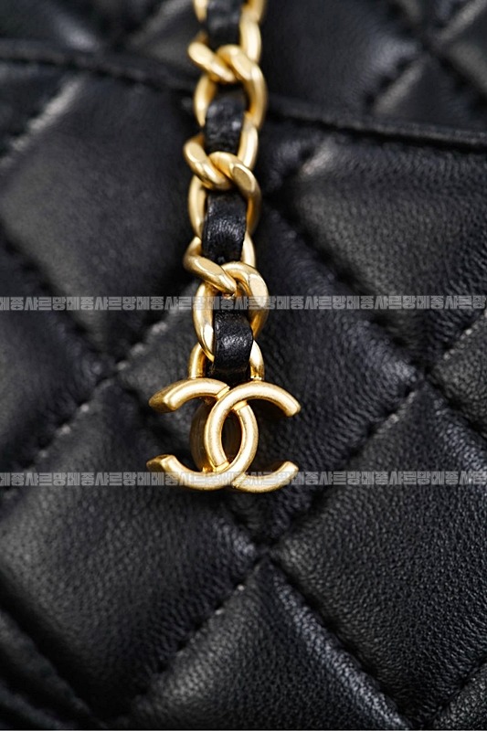 샤넬클래식큰미니쁘띠삭플랩백  20260208-103700-032루.jpg