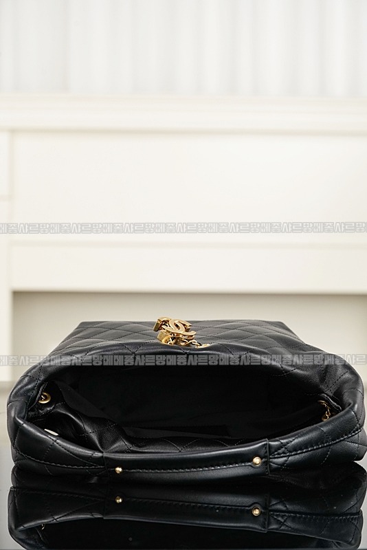 샤넬26C드로스트링호보백  20260208-105652-015루.jpg