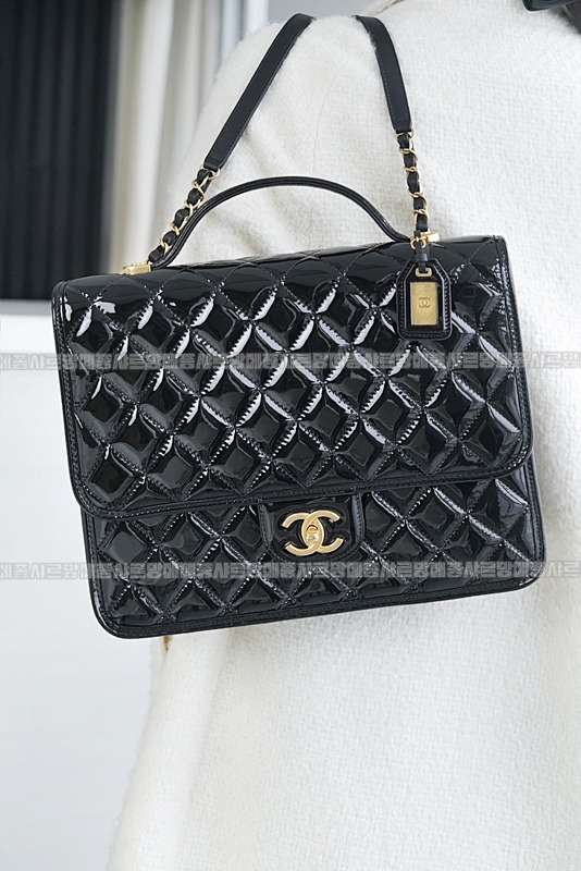 샤넬22K페이전트스쿨메모리백팩  20260208-134043-002루.jpg