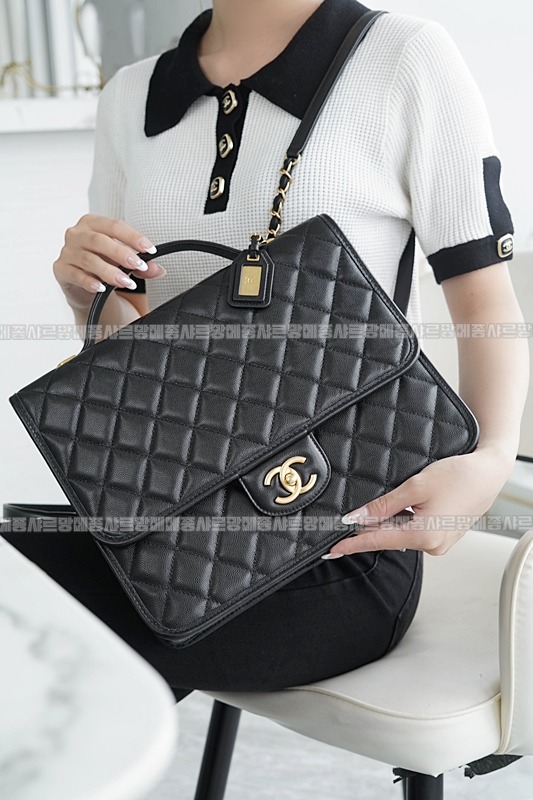 샤넬22K페이전트스쿨메모리백팩  20260208-134046-025루.jpg