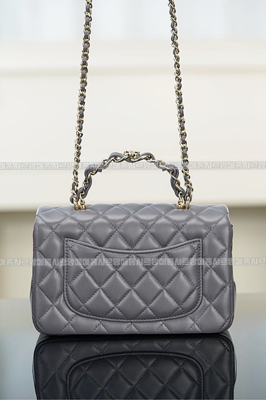 샤넬탑핸들미니랙탱귤러프랩백  20260208-135555-011루.jpg