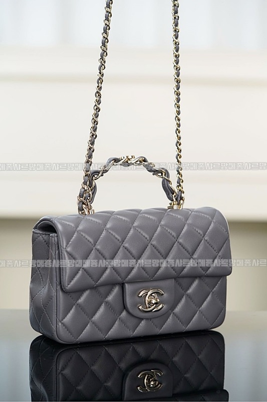 샤넬탑핸들미니랙탱귤러프랩백  20260208-135555-012루.jpg