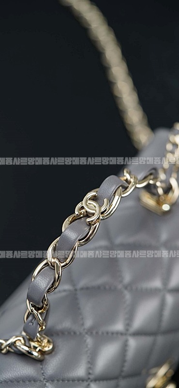 샤넬탑핸들미니랙탱귤러프랩백  20260208-135557-024루.jpg