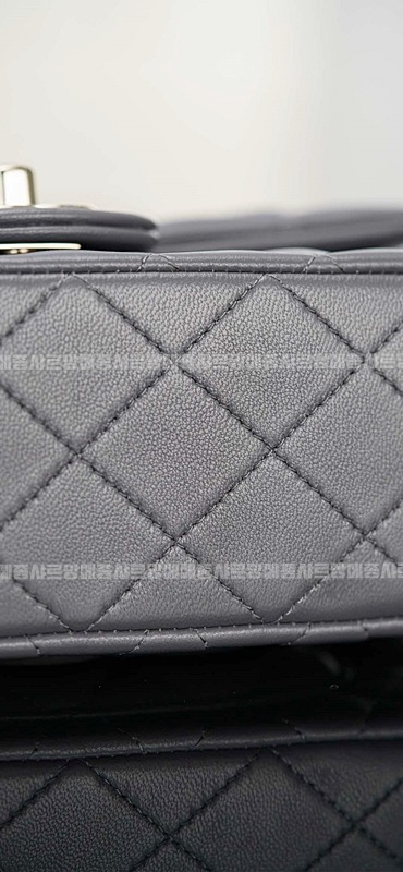 샤넬탑핸들미니랙탱귤러프랩백  20260208-135558-032루.jpg