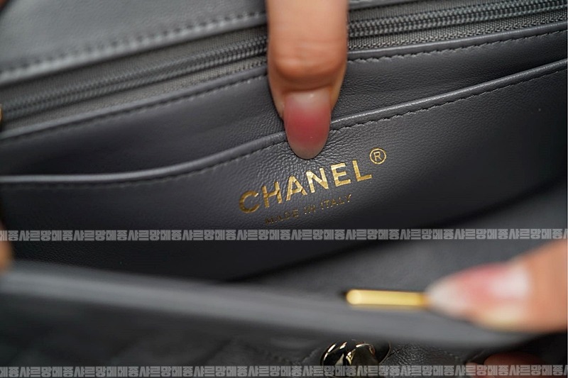 샤넬탑핸들미니랙탱귤러프랩백  20260208-135559-038루.jpg