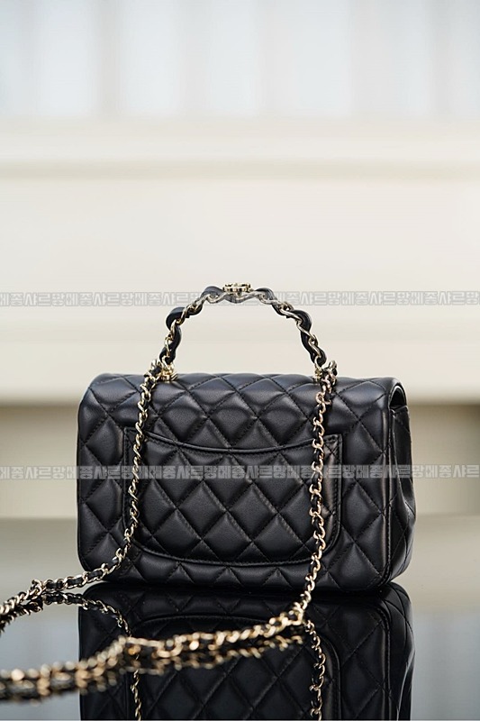 샤넬탑핸들미니랙탱귤러프랩백  20260208-140319-015루.jpg