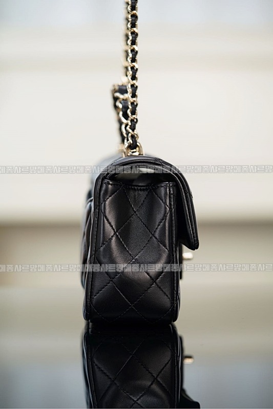 샤넬탑핸들미니랙탱귤러프랩백  20260208-140319-017루.jpg