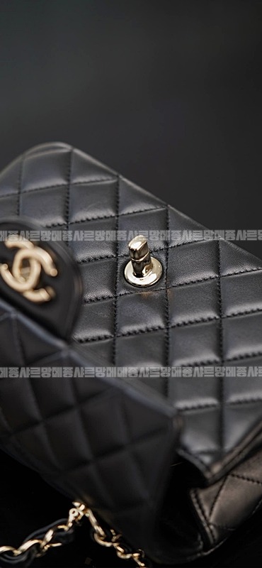 샤넬탑핸들미니랙탱귤러프랩백  20260208-140320-022루.jpg