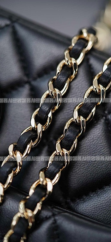 샤넬탑핸들미니랙탱귤러프랩백  20260208-140320-024루.jpg