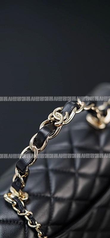 샤넬탑핸들미니랙탱귤러프랩백  20260208-140321-027루.jpg