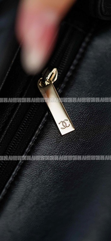 샤넬탑핸들미니랙탱귤러프랩백  20260208-140322-038루.jpg