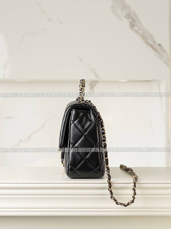 샤넬24B체인핸들라지플랩백20260208-155153-015루.jpg