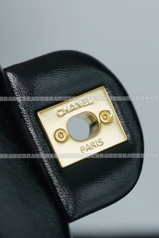 샤넬24B체인핸들라지플랩백20260208-155154-022루.jpg