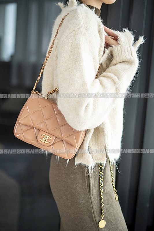 샤넬24B체인핸들스몰플랩백20260208-161707-001루.jpg
