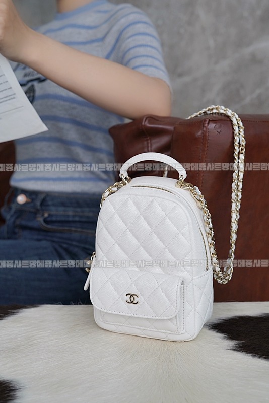 샤넬24C크루즈탑핸들미니백팩 20260208-164632-017루.jpg