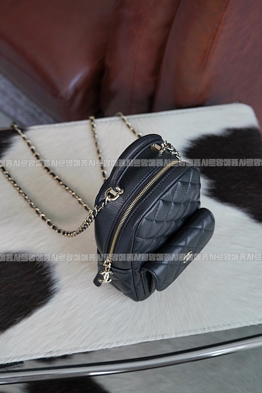 샤넬24C크루즈탑핸들미니백팩 20260208-165508-018루.jpg