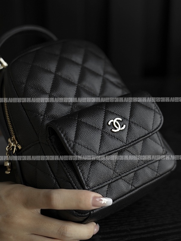 샤넬24C크루즈탑핸들미니백팩 20260208-165508-019루.jpg