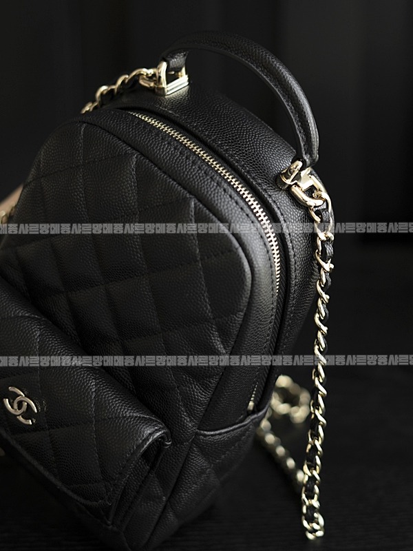 샤넬24C크루즈탑핸들미니백팩 20260208-165509-024루.jpg