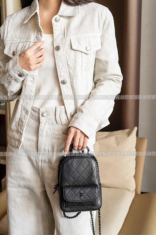 샤넬24C크루즈탑핸들미니백팩 20260208-165938-006루.jpg