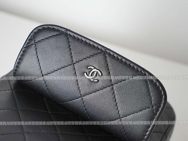 샤넬25C쏘틀랙클래식퀄팅미니백 20260208-170413-022루.jpg