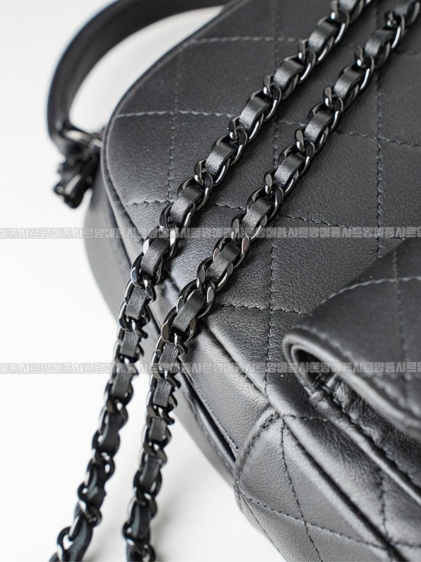 샤넬24C크루즈탑핸들미니백팩 20260208-165942-029루.jpg