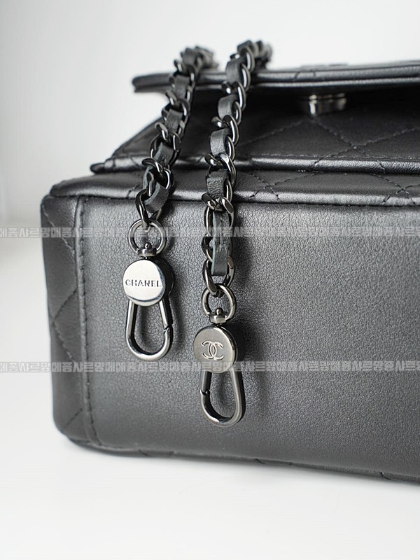 샤넬24C크루즈탑핸들미니백팩 20260208-165942-030루.jpg