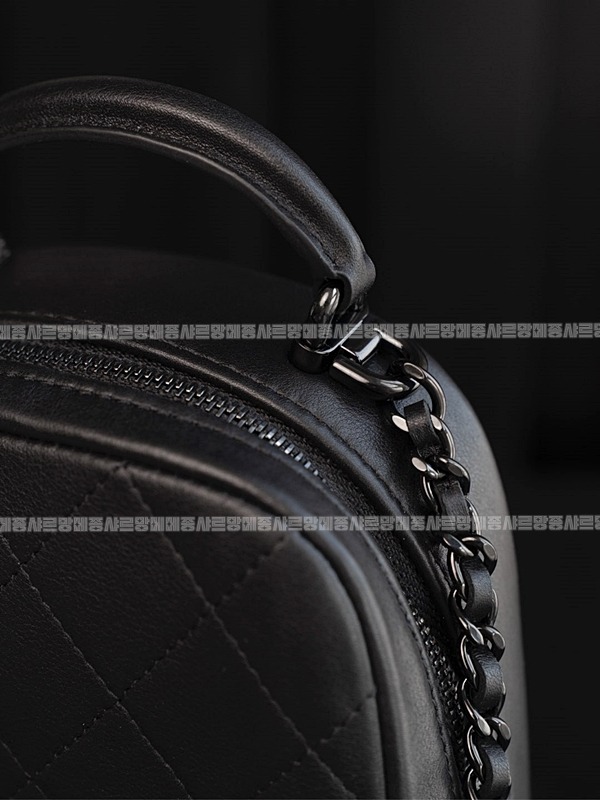 샤넬24C크루즈탑핸들미니백팩 20260208-165942-032루.jpg