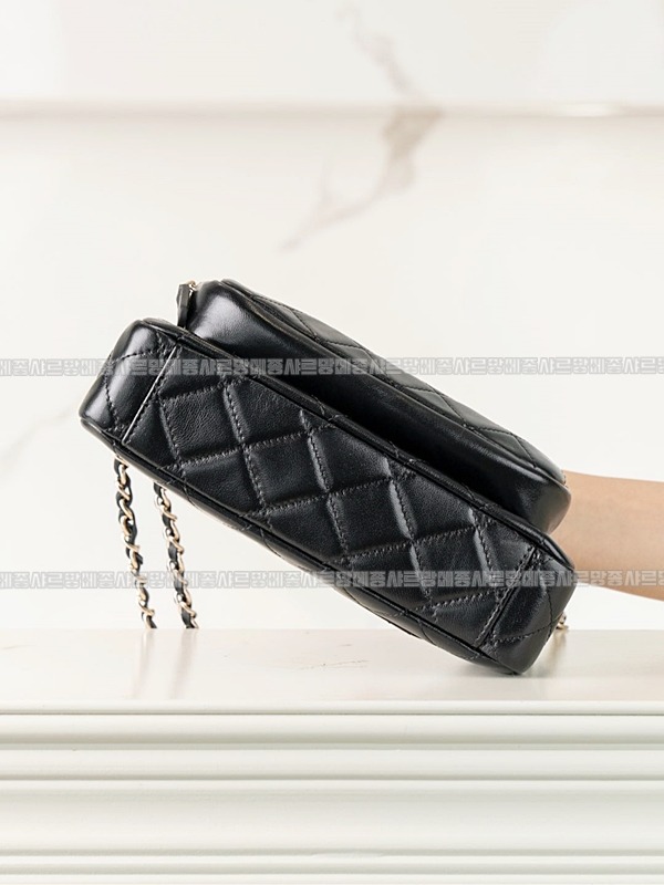 샤넬25C채인크루즈컬렉션미니백 20260208-172235-018루.jpg