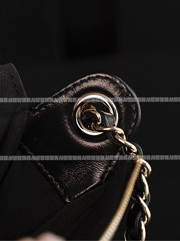 샤넬25C채인크루즈컬렉션미니백 20260208-172236-026루.jpg