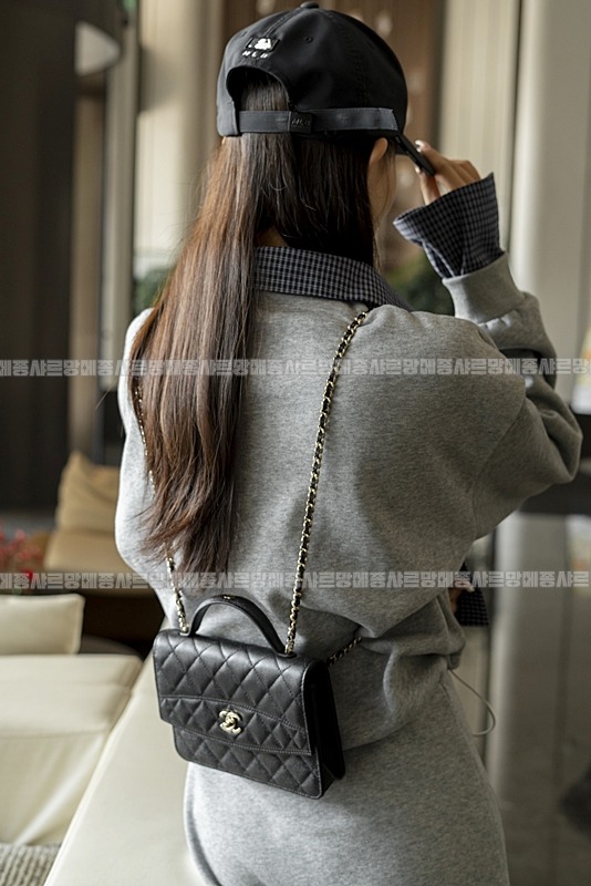 샤넬WOC캐비어스킨핸들백팩 20260209-103624-001루.jpg