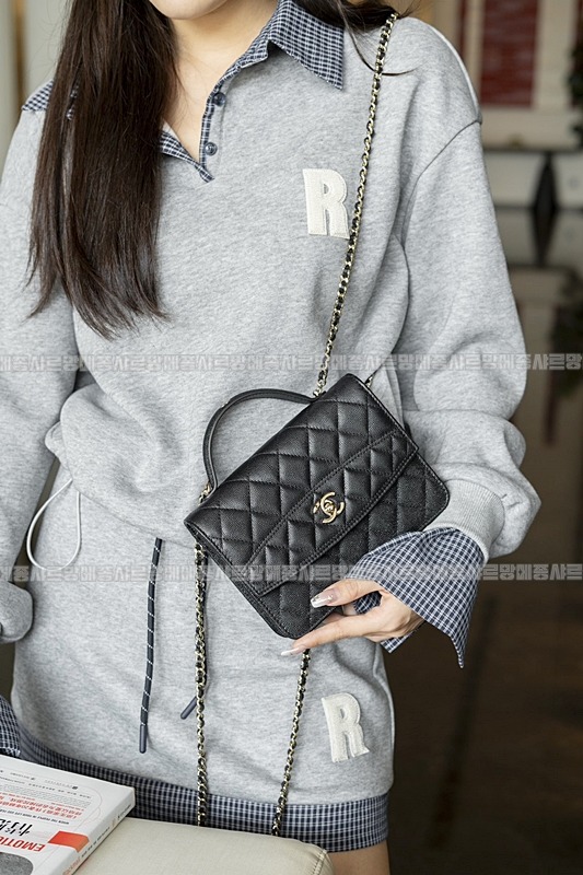 샤넬WOC캐비어스킨핸들백팩 20260209-103624-004루.jpg