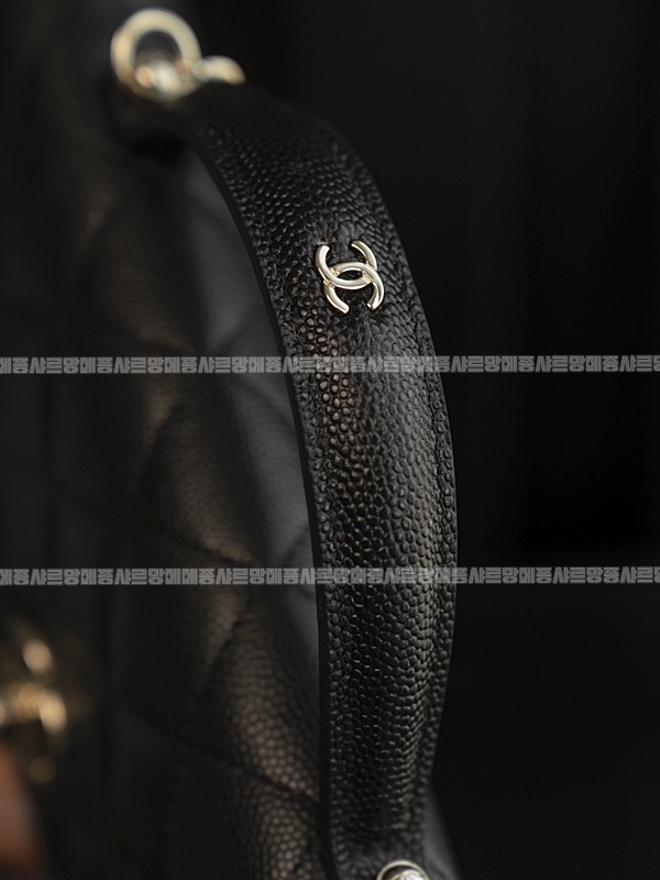 샤넬WOC캐비어스킨핸들백팩 20260209-103628-029루.jpg