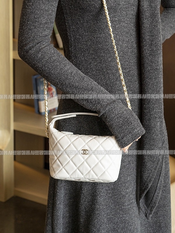 샤넬미니체인호보백 20260209-104354-002루.jpg